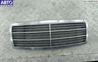 2028880323 Решетка радиатора Mercedes C W202 Арт 54692850