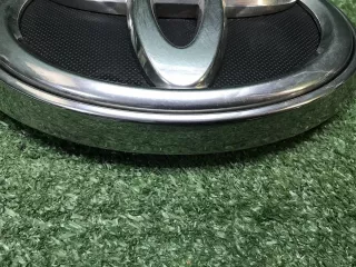 753100K080 Эмблема решетки радиатора  нв Toyota Fortuner 2 Арт 0000007359798, вид 7