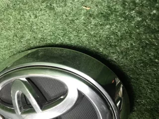 753100K080 Эмблема решетки радиатора  нв Toyota Fortuner 2 Арт 0000007359798, вид 9