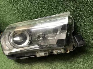 811100K732 Битая Фара правая Toyota Hilux 8 Арт 0000007552038, вид 3