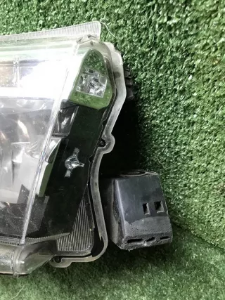 811100K732 Битая Фара правая Toyota Hilux 8 Арт 0000007552038, вид 5