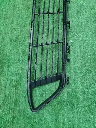 51117354773 Решетка переднего бампера BMW X1 F48 Арт 0000007628290, вид 2