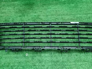 51117354773 Решетка переднего бампера BMW X1 F48 Арт 0000007628290, вид 4