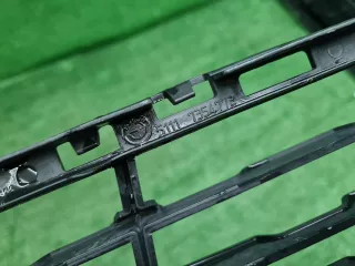 51117354773 Решетка переднего бампера BMW X1 F48 Арт 0000007628290, вид 10