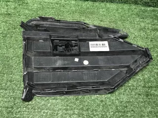 760853662CRYP Решетка переднего бампера Volkswagen Touareg 3 Арт 0000007626524, вид 2
