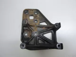 0K2N115810 Hyundai-Kia Кронштейн компрессора кондиционера Kia Carens 2 Арт E5780291, вид 2