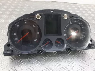 3C0920871 Щиток приборов (приборная панель) Volkswagen Passat B6 Арт AG1093798, вид 2