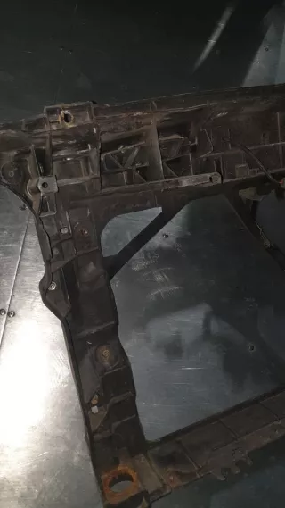 BP4K53110J Панель передняя (телевизор) Mazda 3 BK Арт 20264693, вид 3