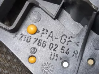 A2107660264,A2107660224 Ручка внутренняя задняя правая Mercedes E W210 Арт 20273573, вид 2