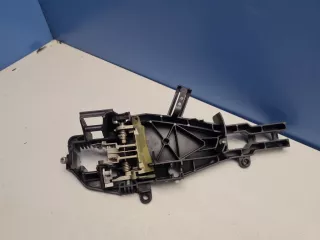 51227199835 Кронштейн ручки двери задней левый BMW 3 E90/E91/E92/E93 Арт Z349399, вид 2