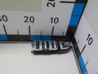 2218213851 Mercedes Benz Блок управления стеклоподъемниками Mercedes S W221 Арт E51597298, вид 1