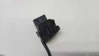 2218210051 Mercedes Benz Выключатель концевой Mercedes S W221 Арт E103095517, вид 2