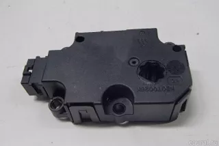 2469064400 Mercedes Benz Моторчик заслонки печки Mercedes CLA c117 Арт E52512229, вид 1