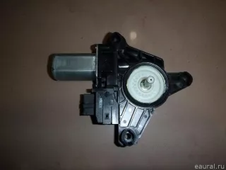 2469063100 Mercedes Benz Моторчик стеклоподъемника Mercedes ML/GLE W166 Арт E21265734, вид 2