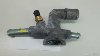 256002E100 Hyundai-Kia Фланец двигателя системы охлаждения Kia Carens 3 Арт E70620657, вид 1