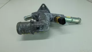 256002E100 Hyundai-Kia Фланец двигателя системы охлаждения Kia Carens 3 Арт E70620657, вид 4