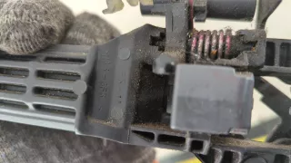 8281263J00Z9T,8281163J00 Ручка наружная передняя правая красная Suzuki SX4 1 Арт 20282112, вид 3