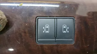 684111JA0A Кнопка открытия дверей (бесключевой доступ) Nissan Quest 4 Арт 20284364, вид 2