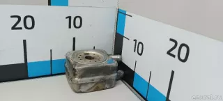 068117021B VAG Радиатор масляный Audi 100 C4 Арт E103082588