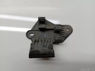 6Q0820771B VAG Кронштейн компрессора кондиционера Audi A1 Арт E90437042, вид 1