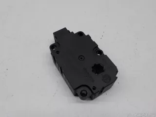2469064400 Mercedes Benz Моторчик заслонки печки Mercedes A W176 Арт E31365150, вид 3