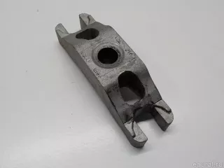 03L130216 VAG Скоба (кронштейн) крепления форсунки Volkswagen Jetta 5 Арт E31440428, вид 2