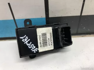 935802T000 Hyundai-Kia Кнопка стеклоподъемника Kia Optima 3 Арт E31654781, вид 3