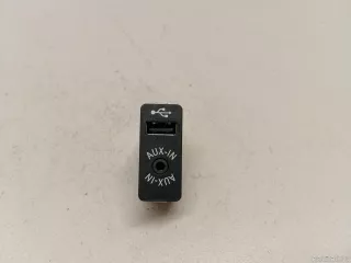84109266607 BMW Разъем AUX / USB MINI CLUBMAN F54 Арт E23516622, вид 3