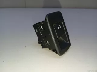 61319299447 BMW Кнопка открывания багажника BMW 2 F45/F46 Арт E23578685, вид 3