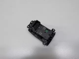 61319385029 BMW Кнопка фиксатора стояночного тормоза BMW 5 F10/F11/GT F07 Арт E41171375, вид 3
