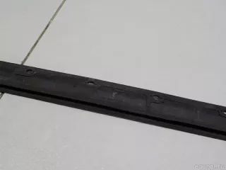 1646904862 Mercedes Benz Уплотнитель двери Mercedes ML W164 Арт E84726579, вид 4