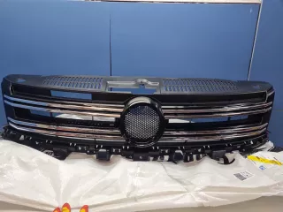 VG07136GA Решетка радиатора Volkswagen Tiguan 1 Арт ZAP349734