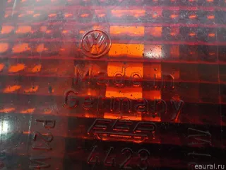 701941779 VAG Отражатель в бампер левый Volkswagen Transporter T4 restailing Арт E52321805, вид 8
