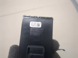 8V0959851E Кнопка стеклоподъемника переднего правого Audi A3 8V Арт 20305411, вид 2
