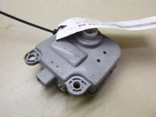 16452770 GM Моторчик заслонки отопителя Chevrolet COBALT 2 Арт E60421073, вид 3