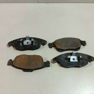  Колодки тормозные передние к-кт Citroen C4 Picasso 1 Арт E23236803, вид 1