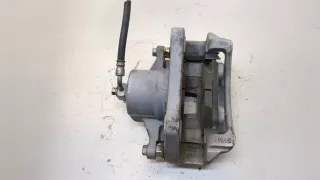 13507536,13588988 Суппорт тормозной передний правый Buick Envista Арт 20296002, вид 4