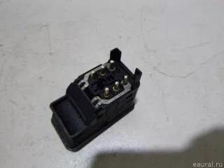 1248206810 Mercedes Benz Кнопка открывания люка Mercedes G W461/463 Арт E14877769, вид 4