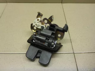 8R0827505 VAG Замок крышки багажника Audi A6 C6 (S6,RS6) Арт E100549664, вид 1