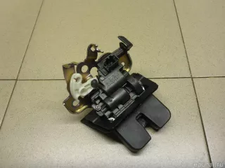 8R0827505 VAG Замок крышки багажника Audi A6 C6 (S6,RS6) Арт E100549664, вид 2