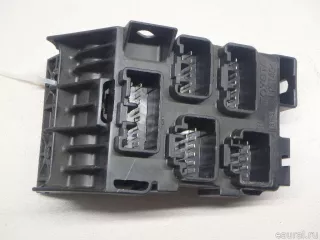 8273405030 Toyota Блок предохранителей Toyota Avensis 2 Арт E70154298, вид 1