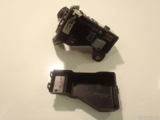 8274105040 Toyota Блок реле Toyota Avensis 2 Арт E1724488, вид 3