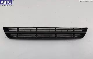 2M51-A018A58 Решетка (заглушка) в бампер Ford Focus 1 Арт 55065529, вид 1