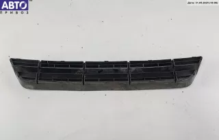 2M51-A018A58 Решетка (заглушка) в бампер Ford Focus 1 Арт 55065529, вид 2