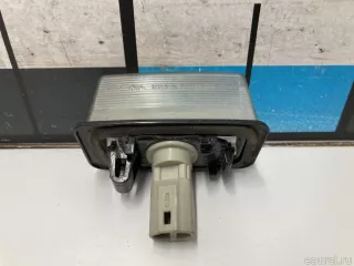 8127001070 Toyota Фонарь подсветки номера Toyota Matrix 1 Арт E31605781, вид 2