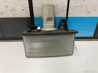 8127001070 Toyota Фонарь подсветки номера Toyota Matrix 1 Арт E31605781, вид 4