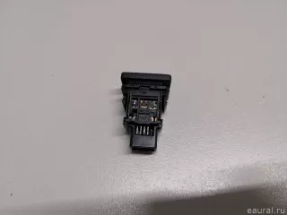 8498620010 Toyota Кнопка антипробуксовочной системы Toyota Auris 2 Арт E22024701, вид 2