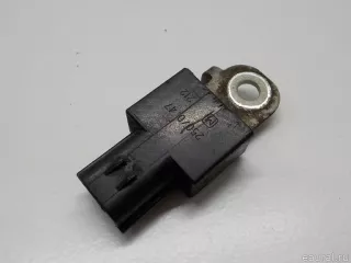 ZL0166991 Mazda Конденсатор Mazda Premacy 3 Арт E31435086, вид 2