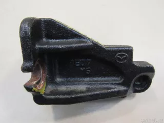 PE0740081A Mazda Кронштейн глушителя Mazda 3 BP Арт E80308222, вид 2