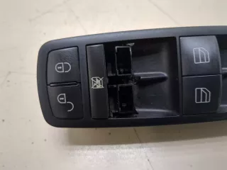 A1698206610 Кнопка стеклоподъемника переднего правого Mercedes A W169 Арт 20336393, вид 2